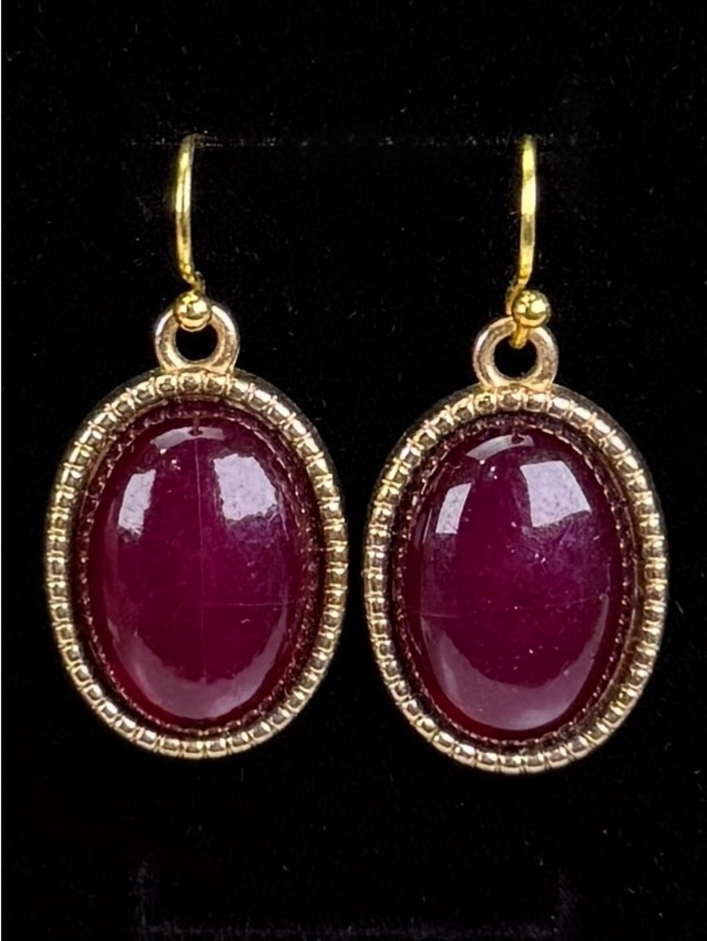 Vintage goldtone blackberry deep red weighted pierced earrings